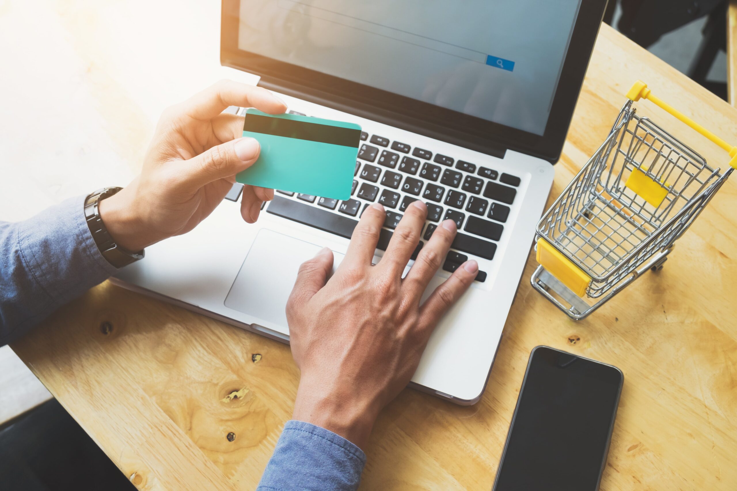 Transporteurs : quels outils digitaux pour vendre en ligne ?