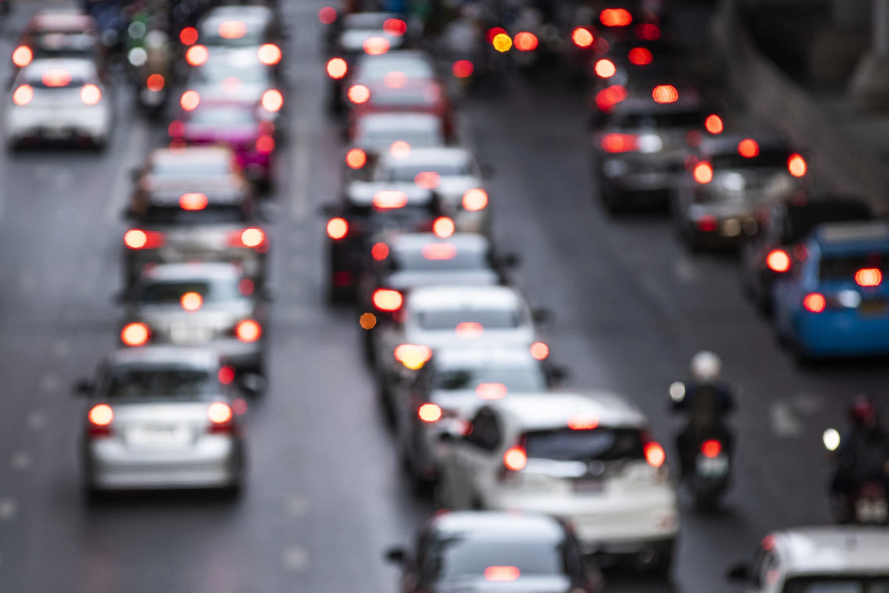 đ ZFE transport : quels impacts sur vos flottes et comment les transformer en opportunitĂ©s ?